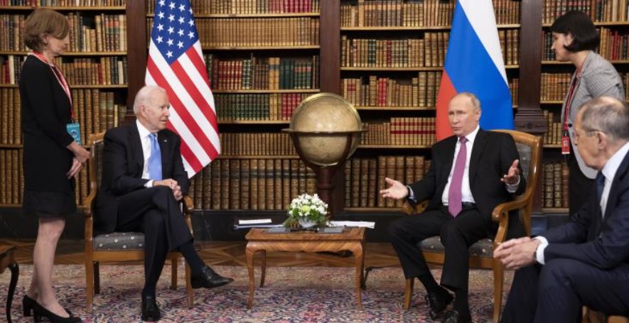 Μικρά κέρδη, μεγάλες διαφορές στην πρώτη συνάντηση των Προέδρων ΗΠΑ και Ρωσίας στη Γενεύη